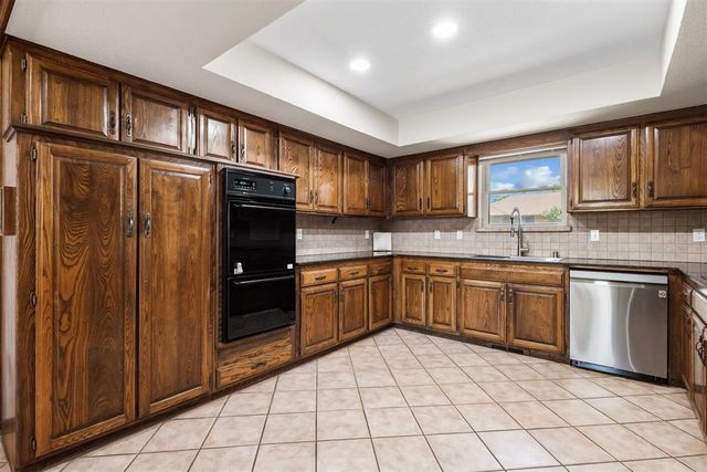 4031 Spyglass Road, Oklahoma City, OK 73120