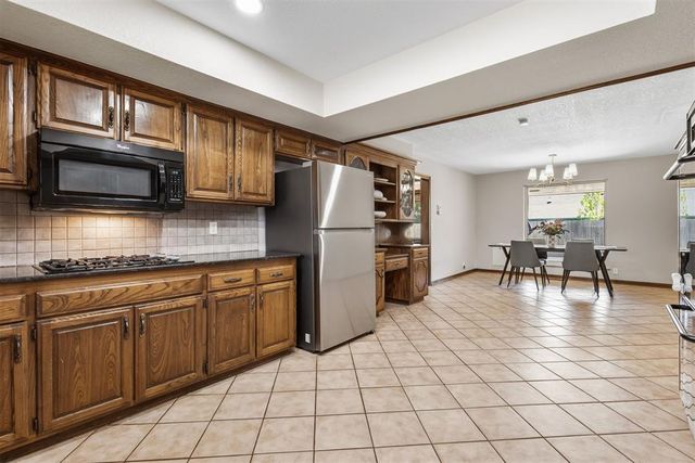 4031 Spyglass Road, Oklahoma City, OK 73120