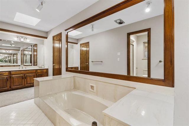 4031 Spyglass Road, Oklahoma City, OK 73120