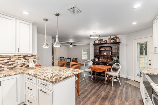 25442 NW 173RD AVENUE, High Springs, FL 32643