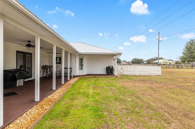 25442 NW 173RD AVENUE, High Springs, FL 32643