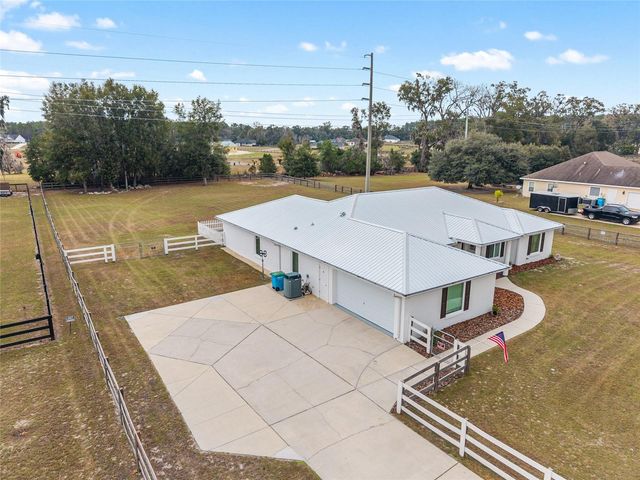 25442 NW 173RD AVENUE, High Springs, FL 32643