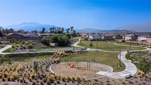 2448 Powell, Rialto, CA 92377