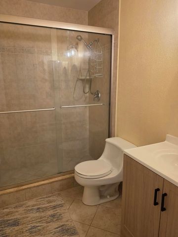 9809 RIVERSIDE Drive 51-5, Coral Springs, FL 33071