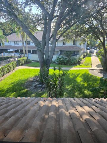 9809 RIVERSIDE Drive 51-5, Coral Springs, FL 33071