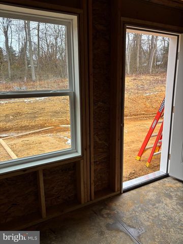 212 GRACE ANN CT, Fayetteville, PA 17222