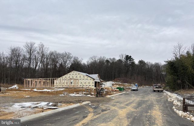 212 GRACE ANN CT, Fayetteville, PA 17222