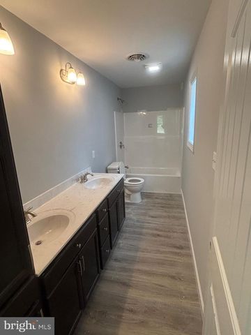 212 GRACE ANN CT, Fayetteville, PA 17222