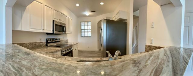 10253 Vía Hibiscus, Boca Raton, FL 33428