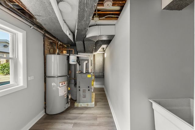 4433 W 100th Street, Oak Lawn, IL 60453