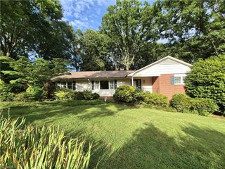 3465 Dixiana Lane, Pfafftown, NC 27040