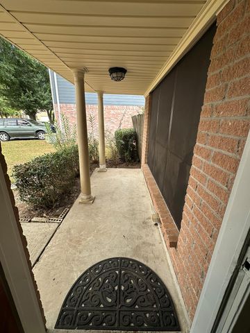 12330 Garden Laurel Lane, Houston, TX 77014