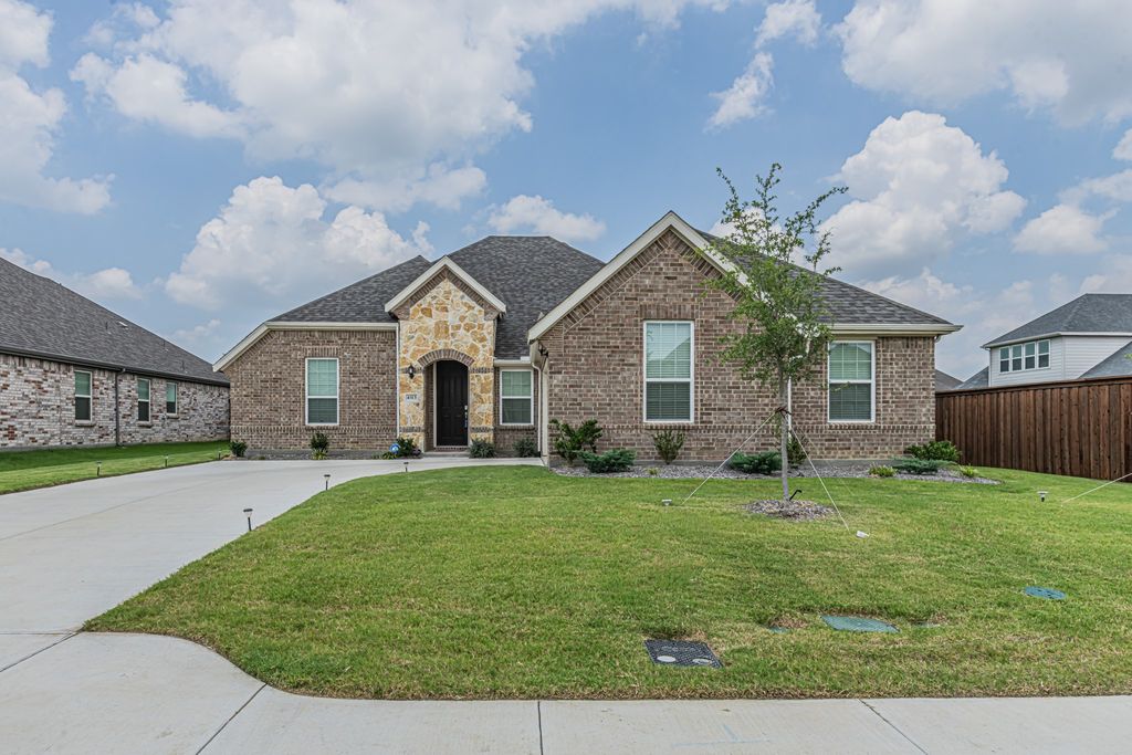 4313 Knight Street, Midlothian, TX 76065