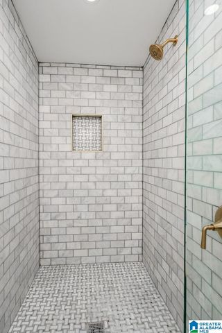 1223 GLADSTONE AVENUE, Birmingham, AL 35213