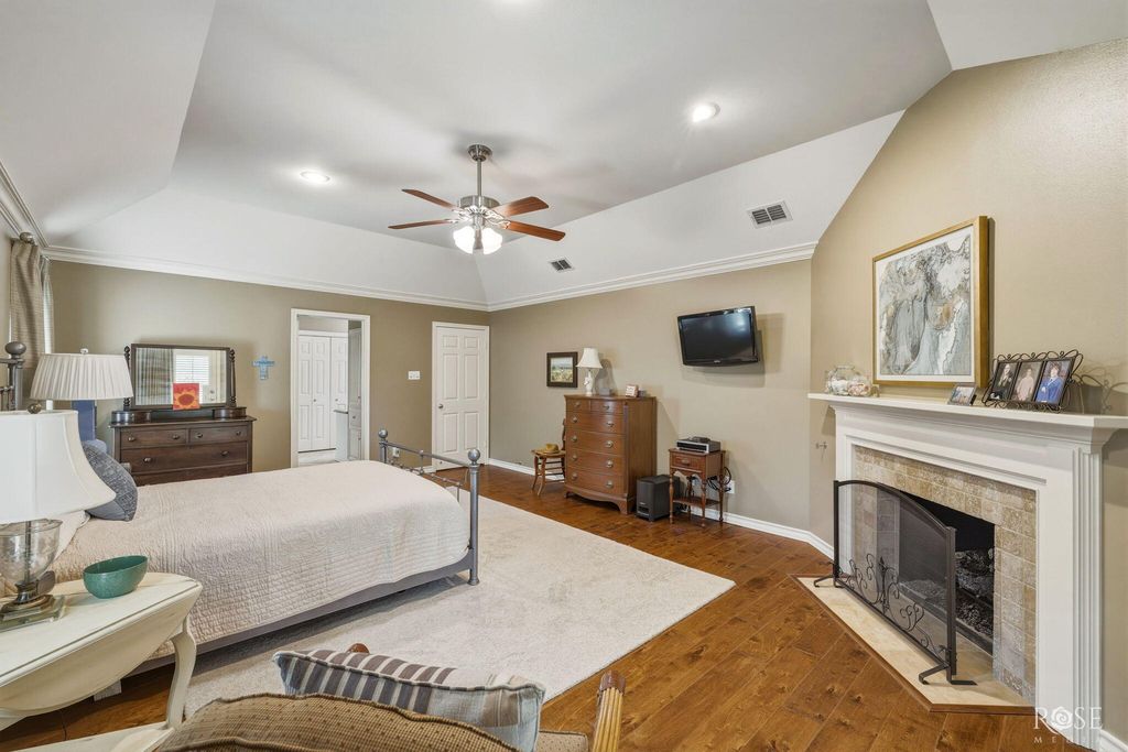 Image 19 of property listing at 5406 Fairway Drive, San Angelo, TX 76904