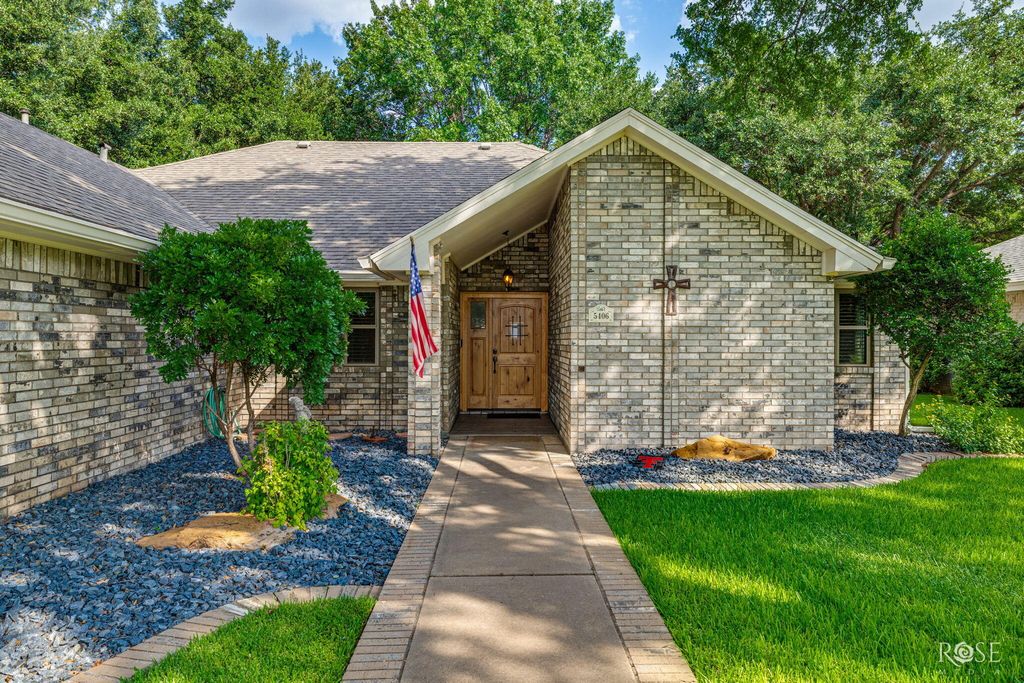 Image 2 of property listing at 5406 Fairway Drive, San Angelo, TX 76904