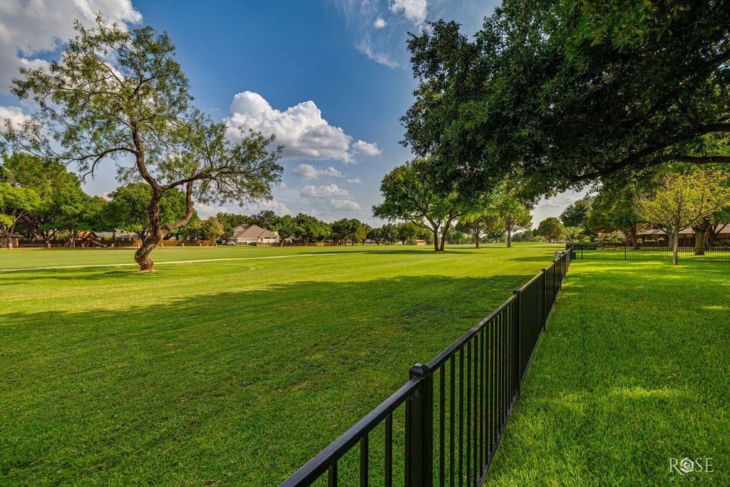 Image 33 of property listing at 5406 Fairway Drive, San Angelo, TX 76904