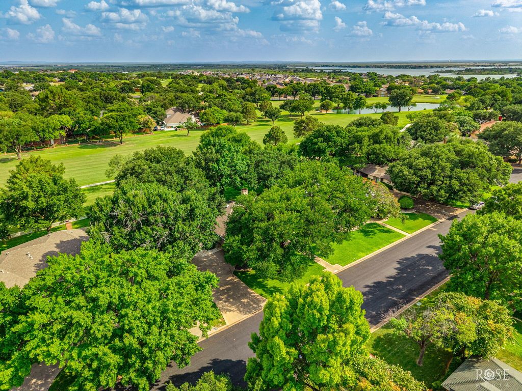 Image 41 of property listing at 5406 Fairway Drive, San Angelo, TX 76904