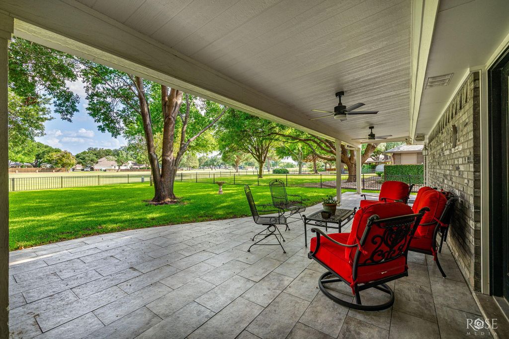 Image 6 of property listing at 5406 Fairway Drive, San Angelo, TX 76904