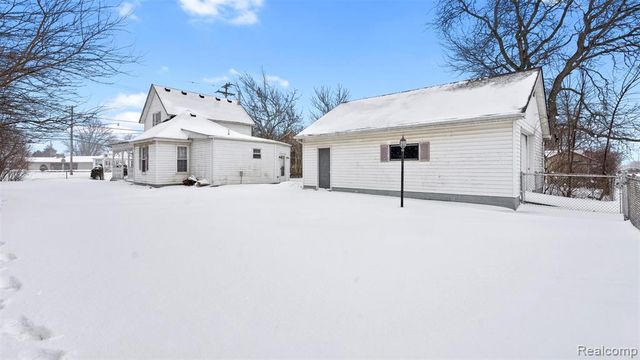 32308 Church Street, Rockwood, MI 48173