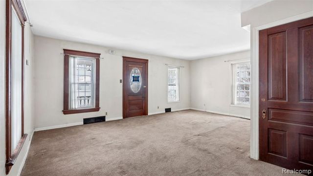 32308 Church Street, Rockwood, MI 48173