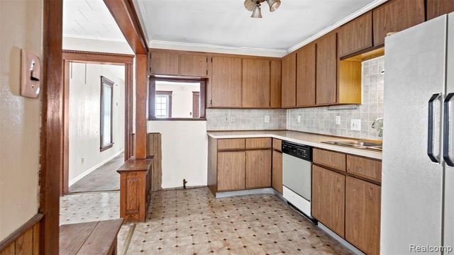 32308 Church Street, Rockwood, MI 48173