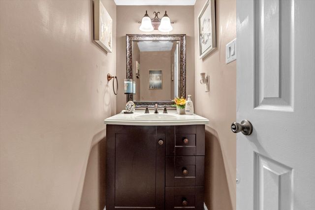 480 FRIARS POINT LN, Memphis, TN 38018