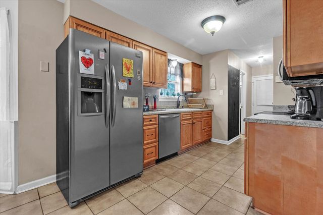 480 FRIARS POINT LN, Memphis, TN 38018