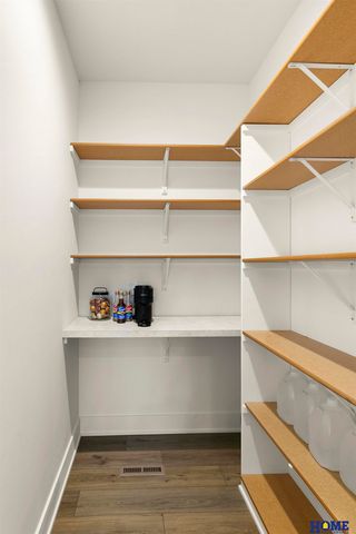 10127 Edgewater Lane, Lincoln, NE 68527