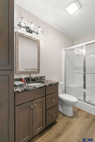 10127 Edgewater Lane, Lincoln, NE 68527