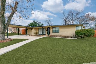 379 Sprucewood, San Antonio, TX 78216