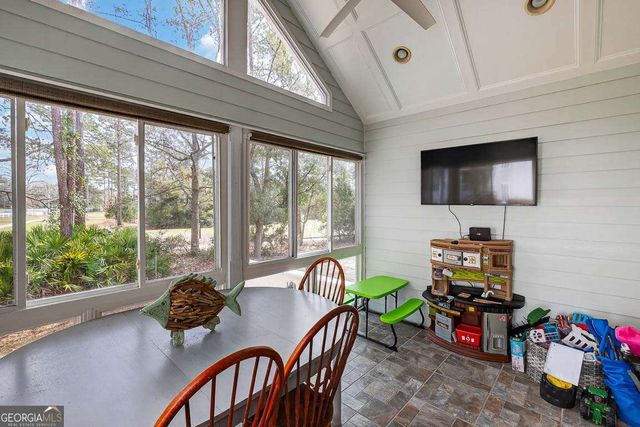 1033 Mayflower Road NE, Townsend, GA 31331
