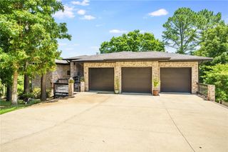 43 McKenzie Drive, Bella Vista, AR 72715