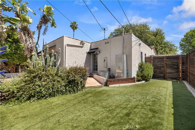 5127 Willowcrest, North Hollywood, CA 91601