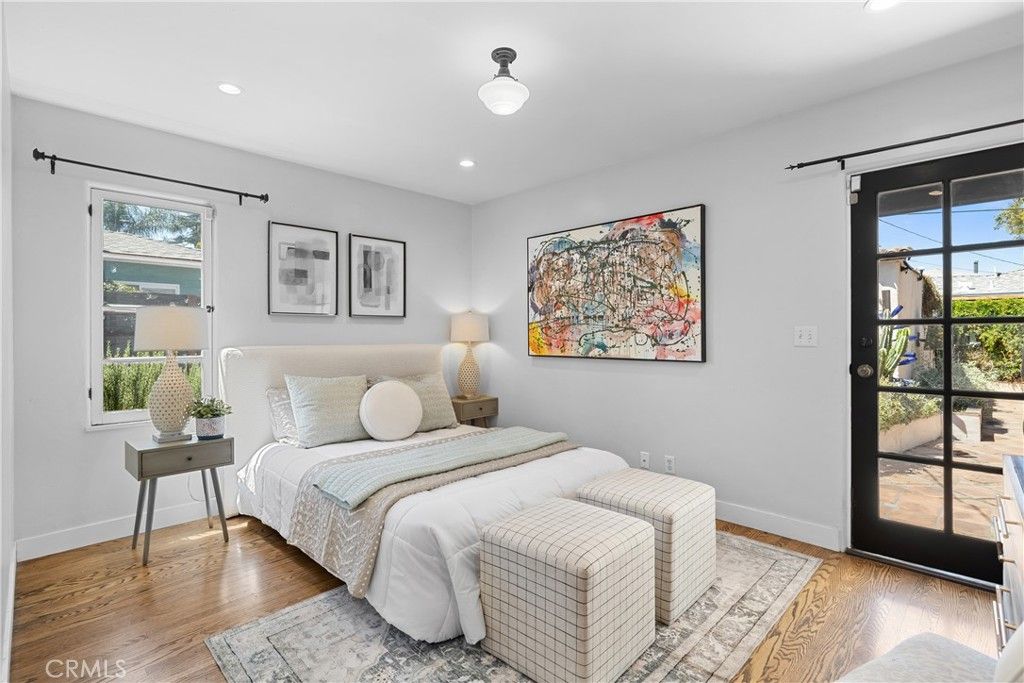 Image 19 of property listing at 5127 Willowcrest, North Hollywood, CA 91601