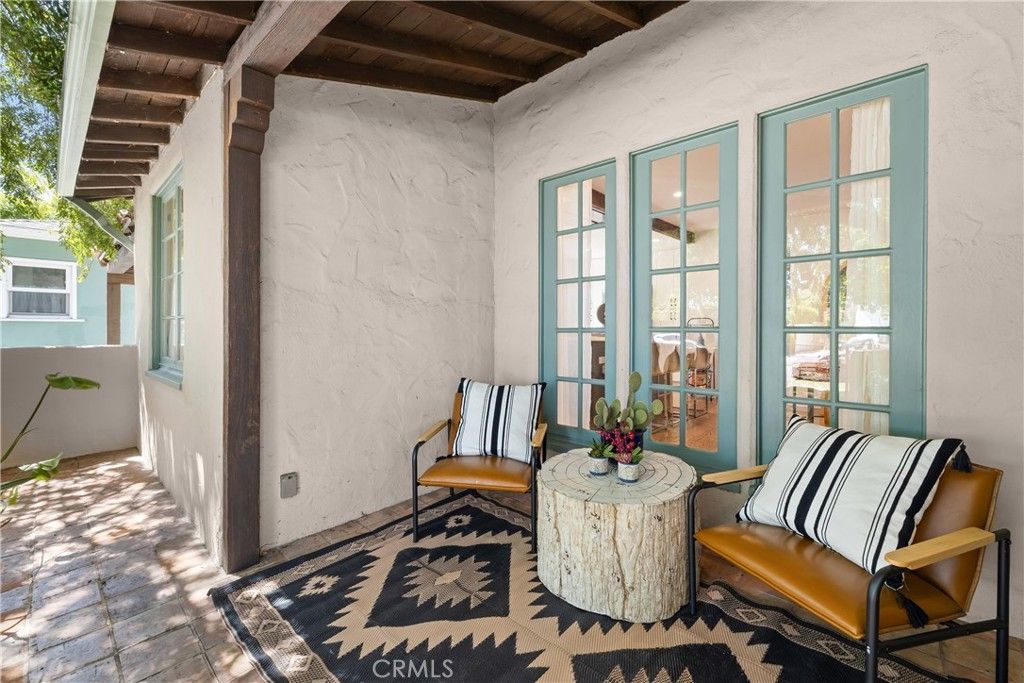 Image 5 of property listing at 5127 Willowcrest, North Hollywood, CA 91601