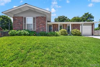 506 Aspen Drive, Crestwood, MO 63126