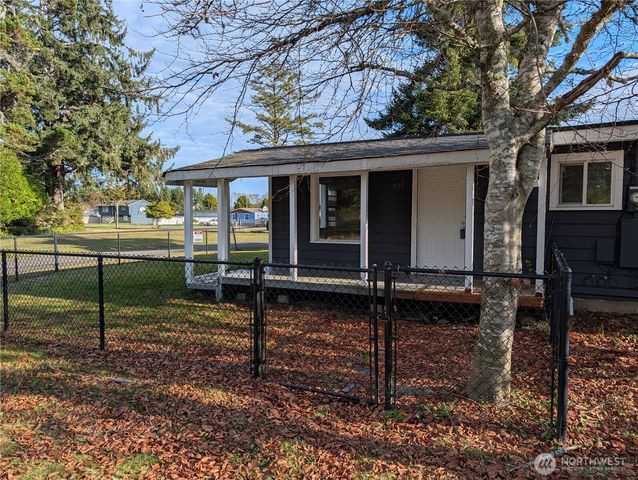 730 N Adams Street, Westport, WA 98595
