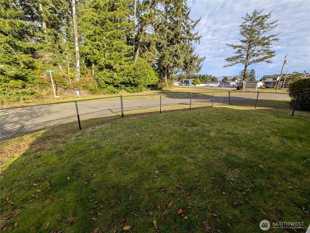 730 N Adams Street, Westport, WA 98595