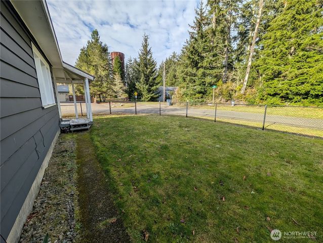 730 N Adams Street, Westport, WA 98595