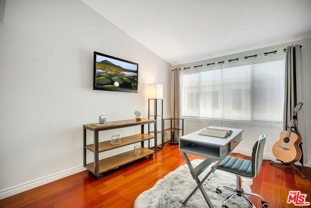 350 N Clybourn Avenue 36, Burbank, CA 91505