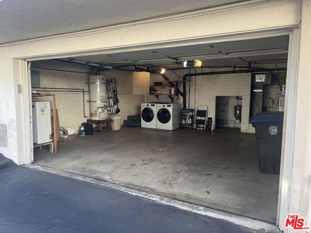 350 N Clybourn Avenue 36, Burbank, CA 91505