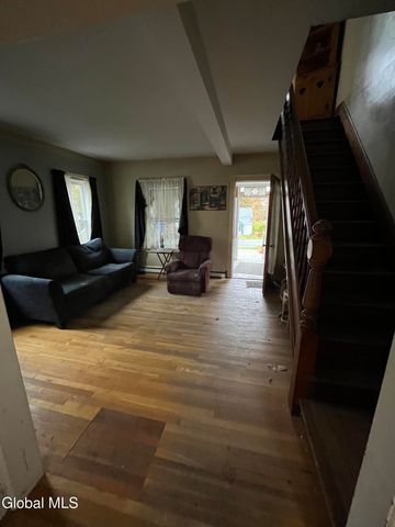 34 Pleasant Street, Voorheesville, NY 12186