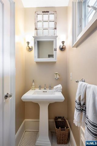 111 Montclair Avenue, Montclair, NJ 07042