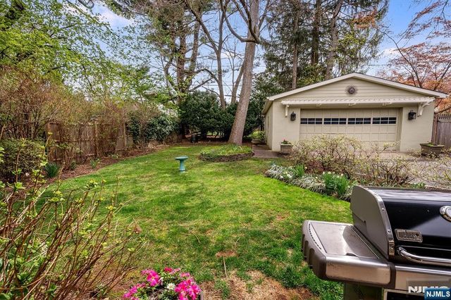 111 Montclair Avenue, Montclair, NJ 07042
