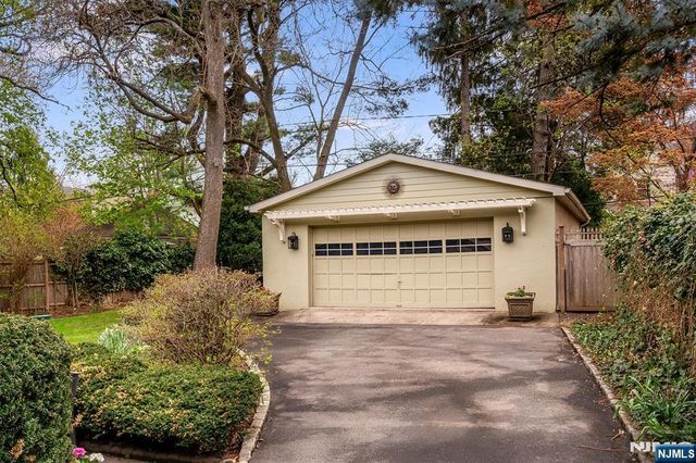 111 Montclair Avenue, Montclair, NJ 07042
