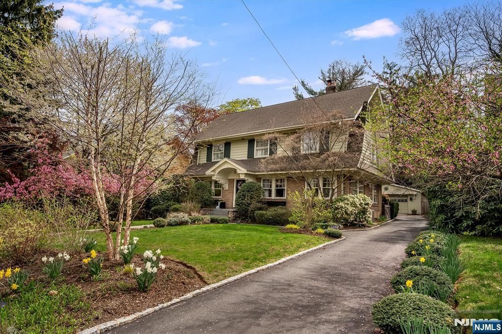 111 Montclair Avenue, Montclair, NJ 07042