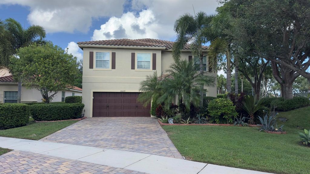 10609 Willow Oak Court, Wellington, FL 33414