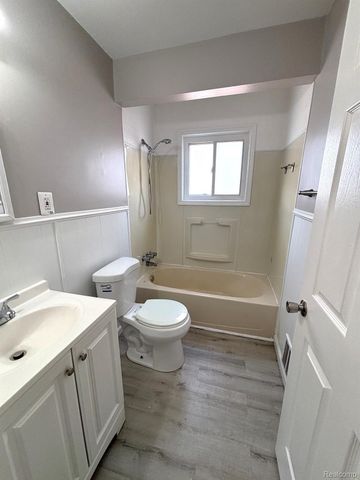 24448 Bolam Avenue, Warren, MI 48089