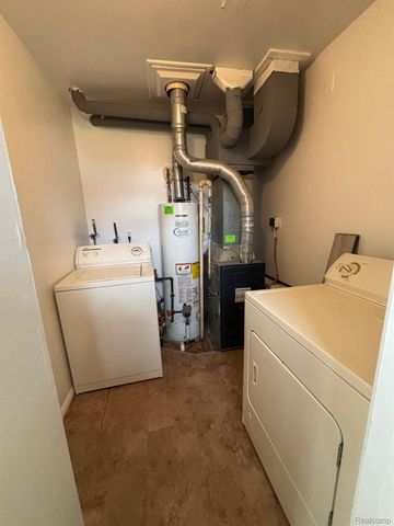 24448 Bolam Avenue, Warren, MI 48089